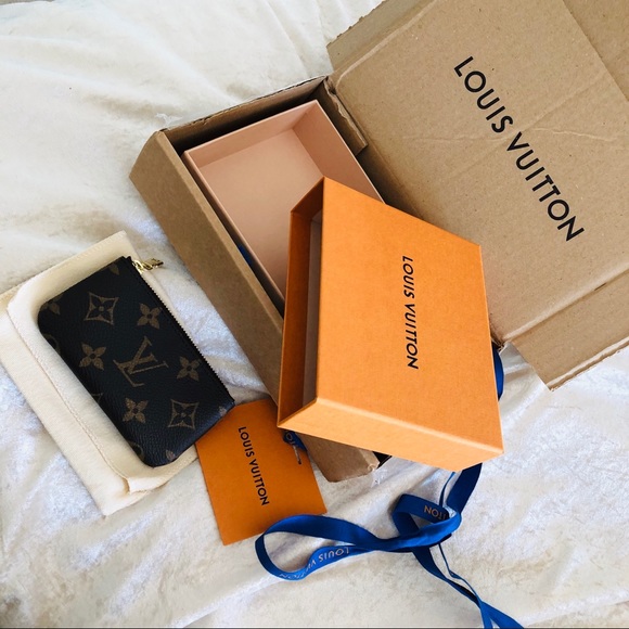 SOLD Louis Vuitton Pouch Cles Monogram France - Picture 4 of 15